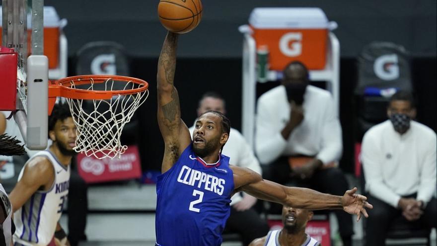 Leonard doma a los Kings y los Clippers encadenan cinco victorias seguidas