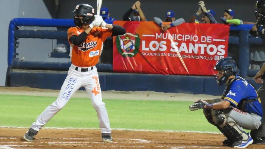 Los Santos y Herrera se enfrentarán por segunda vez en el Campeonato Nacional de Béisbol Juvenil