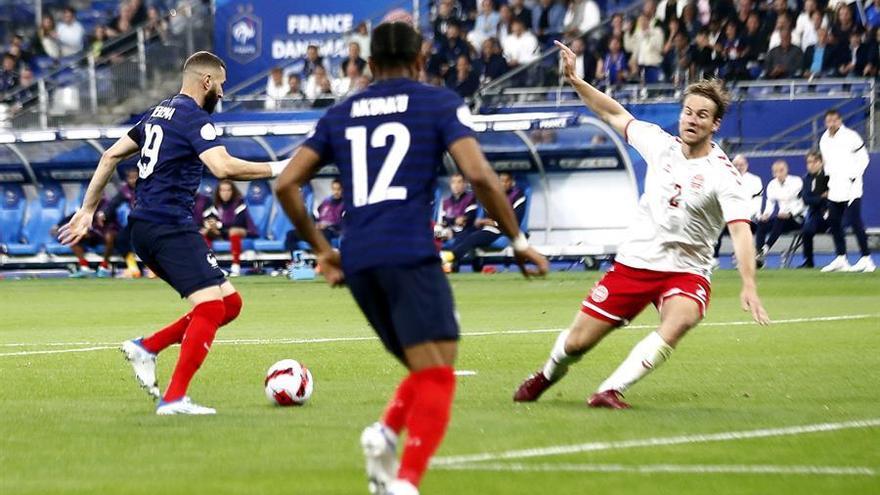 Benzema anotó uno de los goles de Francia.