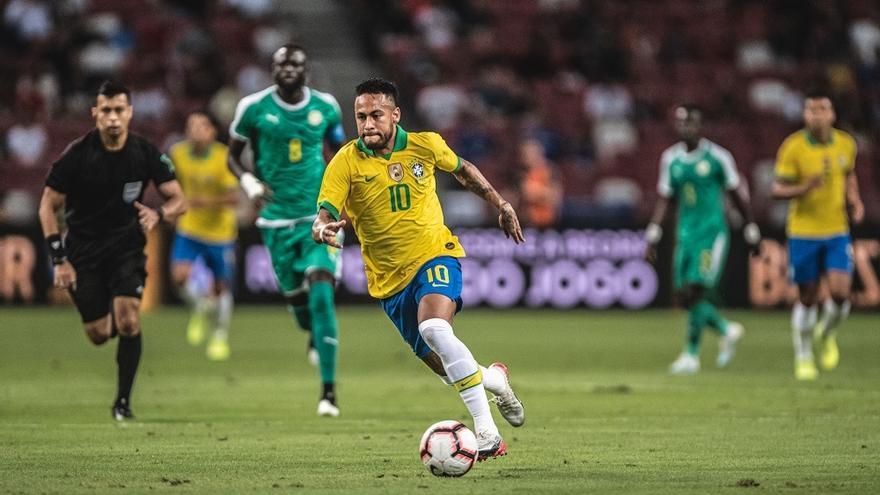 Neymar y Brasil se cruzan con Nigeria para terminar con la sequía