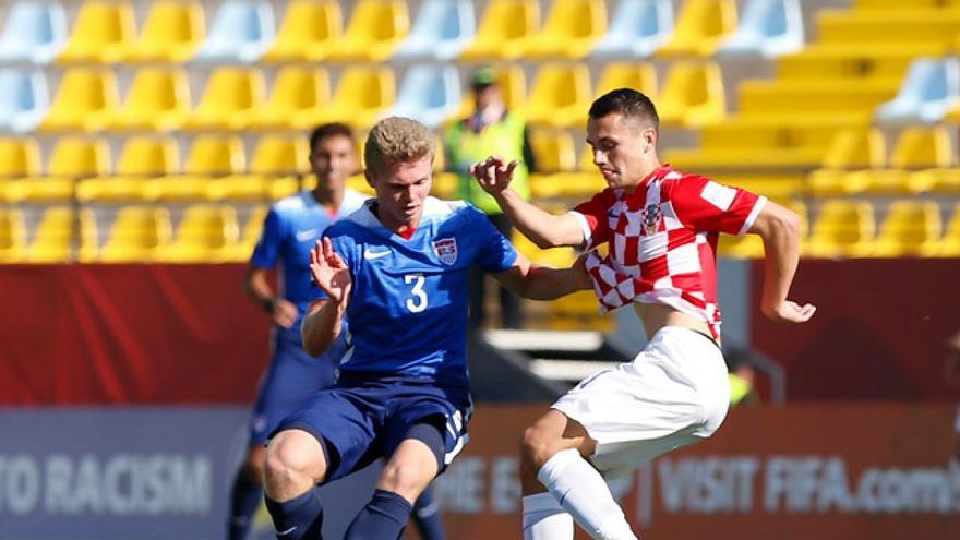 Acción del partido entre los equipos sub-17 de Estados Unidos y Croacia