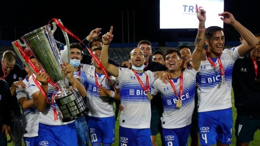 Arranca el fútbol chileno con jóvenes promesas y otra vez sin público