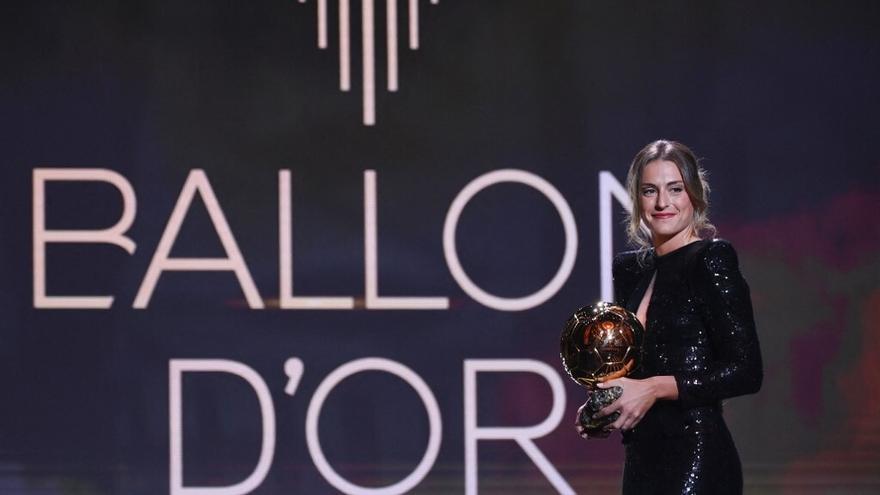 El Balón de Oro femenino se lo llevó la española Alexia Putellas