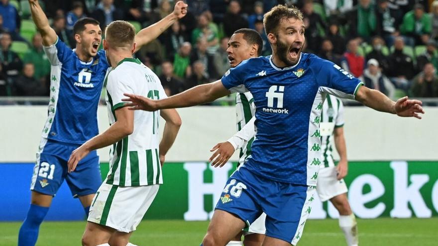 Betis se exprime hasta el final para ganar a Ferencvaros en Europa League