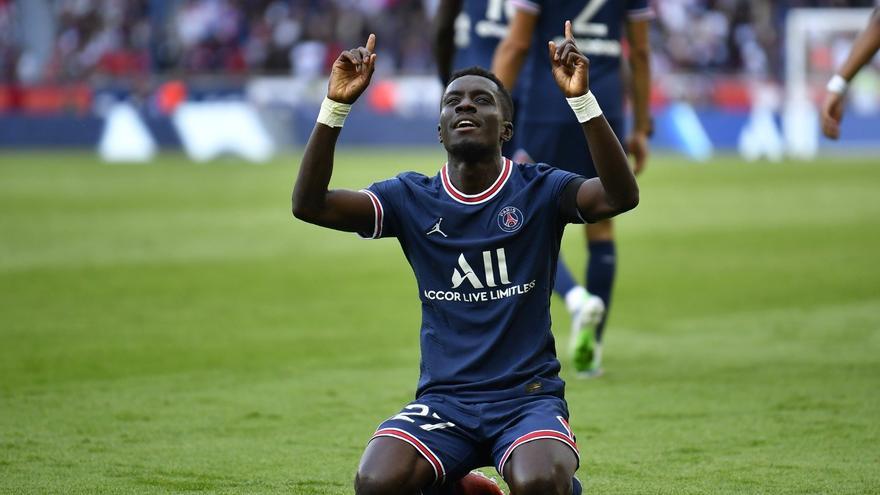 La Federación Francesa de Fútbol, cuestionó a Idrissa Gana Gueye sobre incidente de la camiseta LGBT+