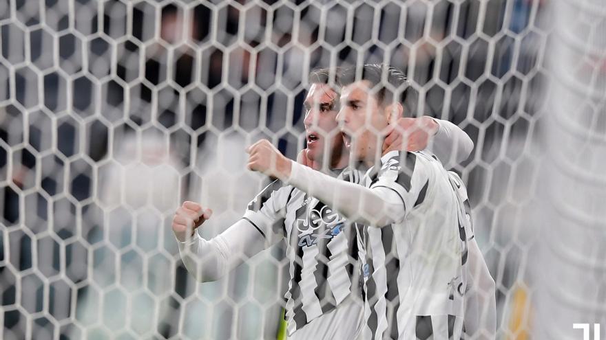 Morata celebra su anotación con la Juventus.