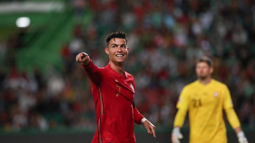 Portugal goleó a Suiza 4-0 con doblete de Cristiano Ronaldo