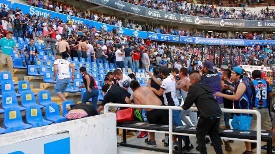 Violencia en partido de fútbol en Querétaro.