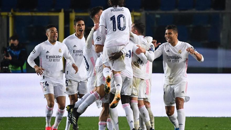 Real Madrid gana 1-0 en visita a Atalanta y se acerca a cuartos de Champions