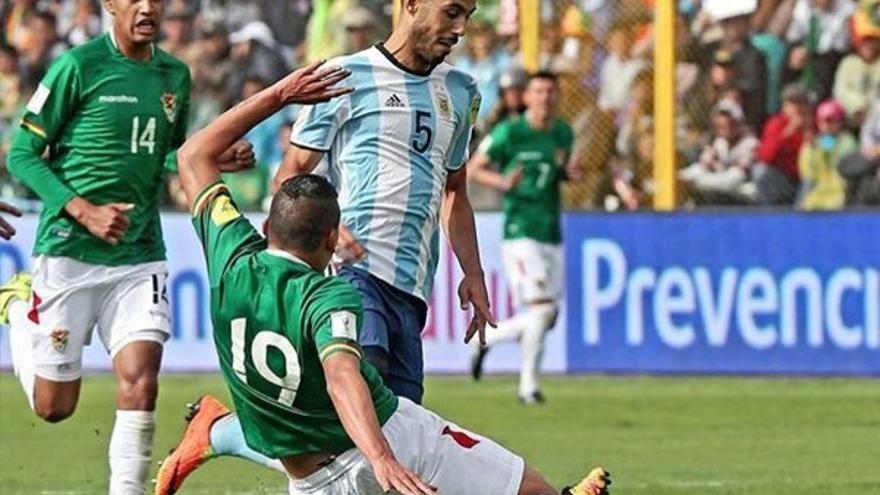 Argentina convoca a Guido Pizarro y da de baja a Exequiel Palacios por lesión