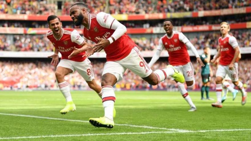 El Arsenal confirma su buen inicio liguero derrotanto 2-1 al Burnley