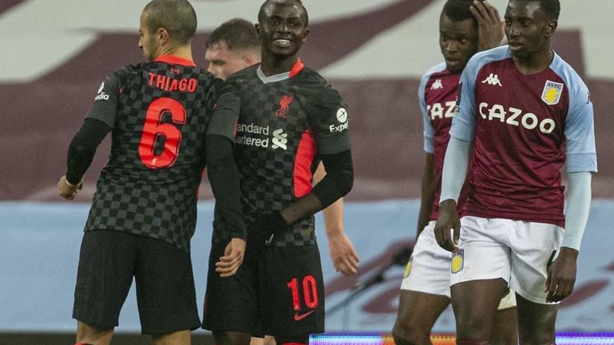 Liverpool gana a los jóvenes del Aston Villa en la Copa inglesa