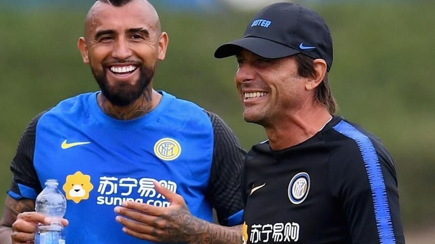 "Nadie tiene una plaza asegurada" en el Inter, advierte Conte a Vidal
