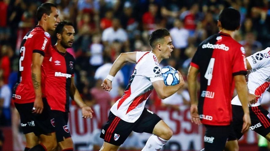 Colombiano Borré se afirma como goleador en la Superliga argentina