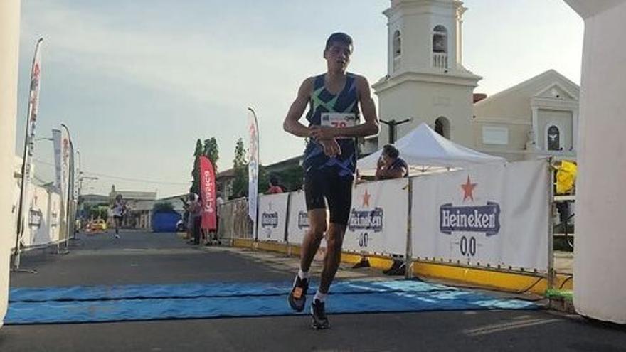 Edwin Rodríguez triunfó en los 5 kilómetros