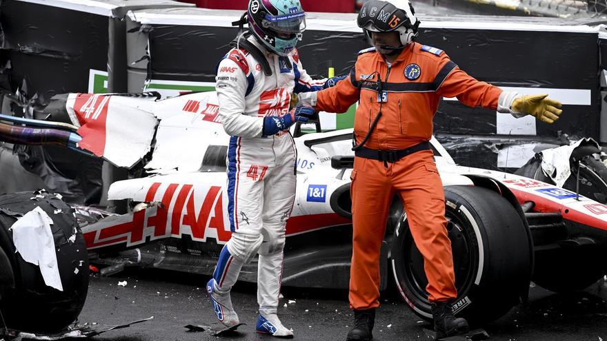 Afortunadamente el piloto de Haas pudo salir por sus propios medios y resultó ileso