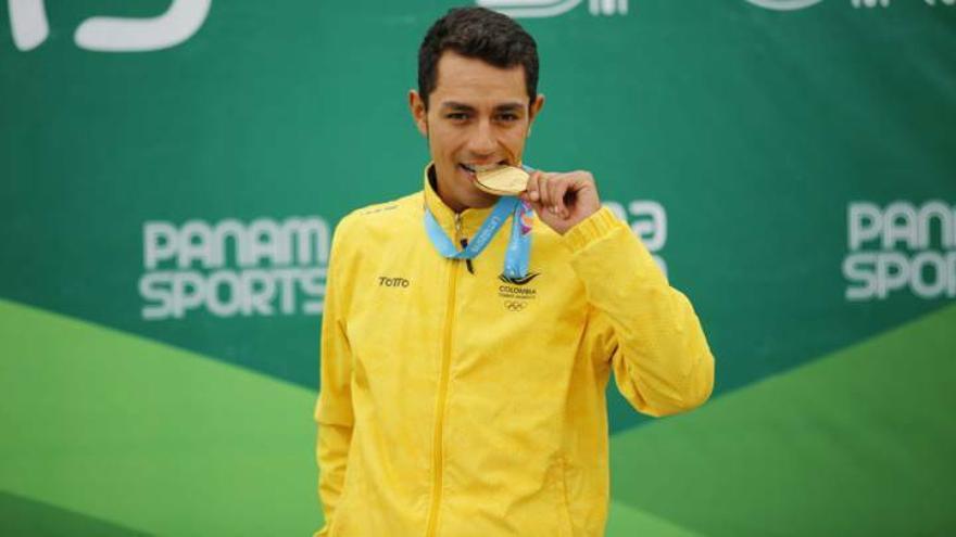 Daniel Martínez aporta a Colombia un oro heroico en contrarreloj en ciclismo de ruta
