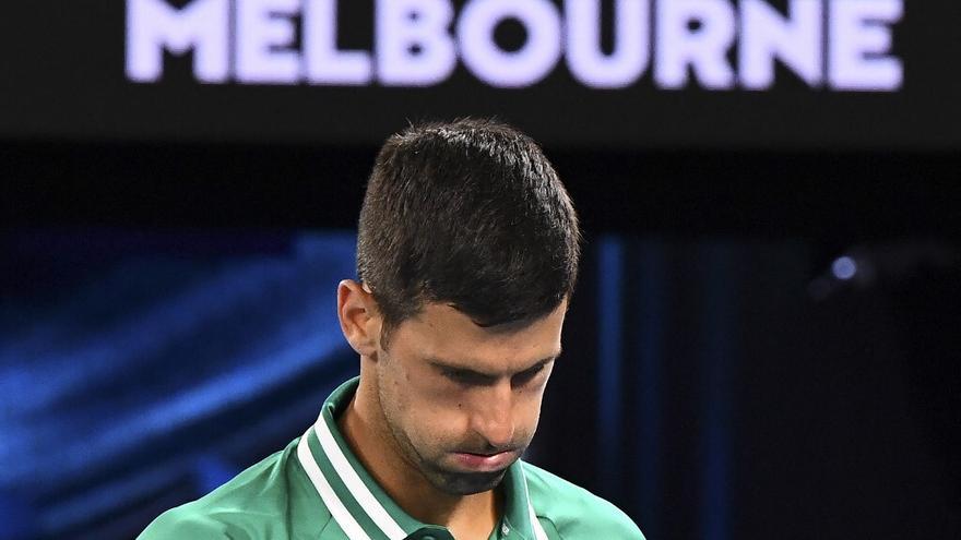 Andy Murray rechaza "patear a Djokovic mientras está en el suelo"