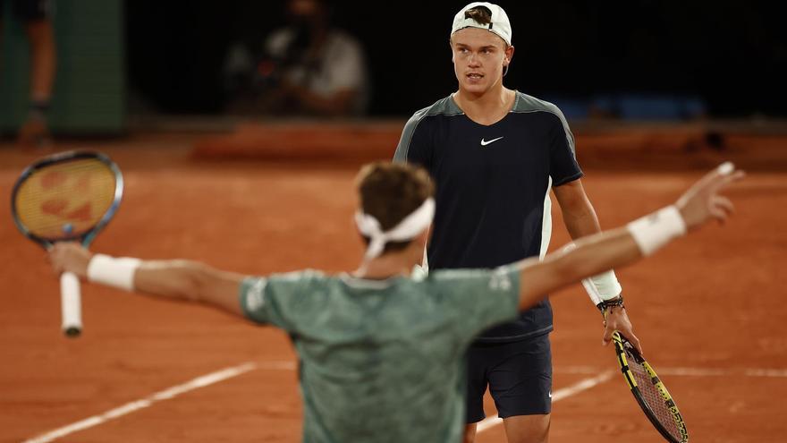 El Roland Garros también ha dejado fuertes roces entre los tenistas Holger Rune y Casper Ruud