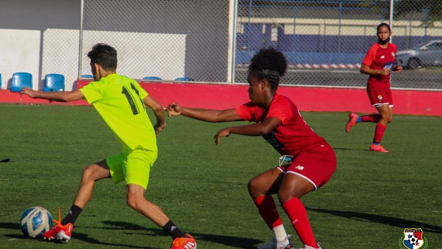 Panamá Femenina Sub-20 culminó semana de entrenamientos con juego amistoso