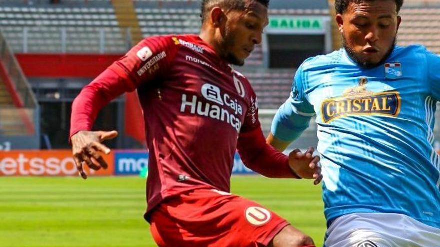 Universitario de "Negrito" pierde el invicto de 13 jornadas en Perú