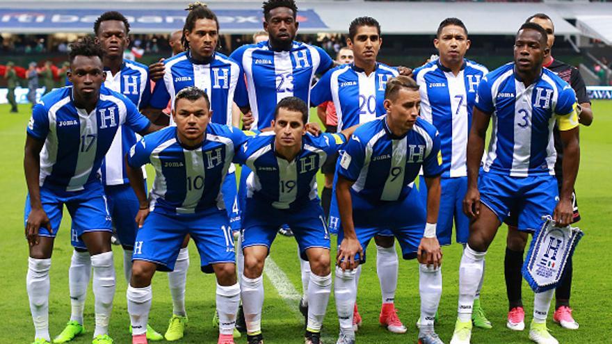 La selección nacional de Honduras llega este domingo a Panamá