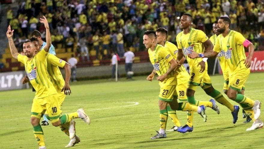 Gabriel Gómez y el Atlético Bucaramanga ganan en el fútbol de Colombia