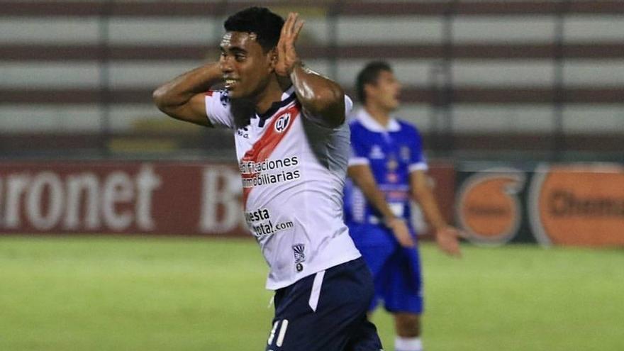 Ricardo Buitrago anotó en la derrota de Deportivo Municipal en Perú